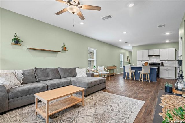 2972 PANTHER SPG, New Braunfels, TX 78130