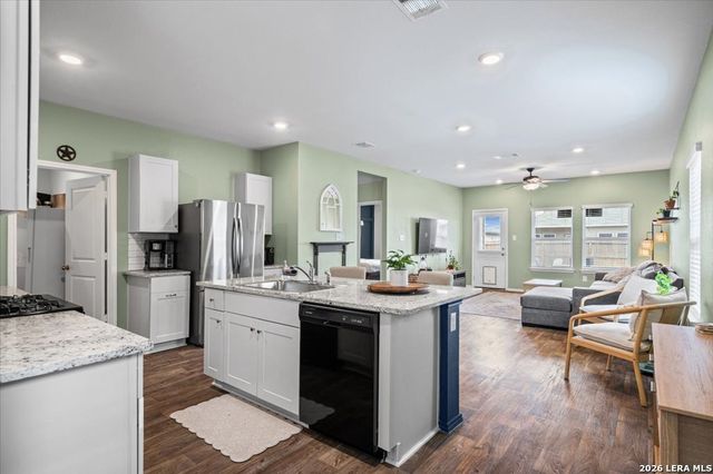 2972 PANTHER SPG, New Braunfels, TX 78130
