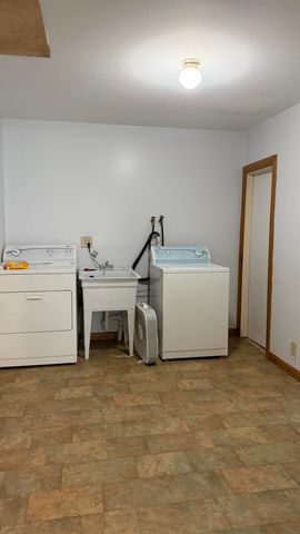 2840 Lake Street, Lake Station, IN 46405