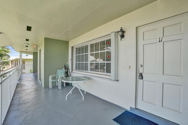 930 SE 9th Avenue 11, Pompano Beach, FL 33060