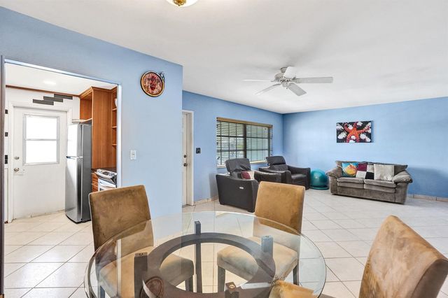 930 SE 9th Avenue 11, Pompano Beach, FL 33060
