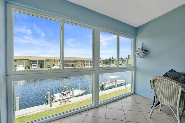 930 SE 9th Avenue 11, Pompano Beach, FL 33060