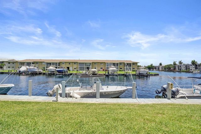 930 SE 9th Avenue 11, Pompano Beach, FL 33060