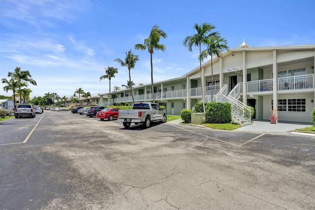 930 SE 9th Avenue 11, Pompano Beach, FL 33060