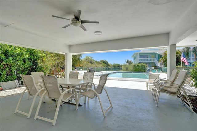 930 SE 9th Avenue 11, Pompano Beach, FL 33060