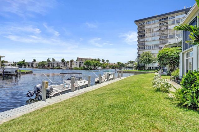 930 SE 9th Avenue 11, Pompano Beach, FL 33060