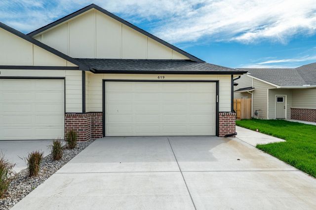 619 E Briarbrook Ln, Park City, KS 67147