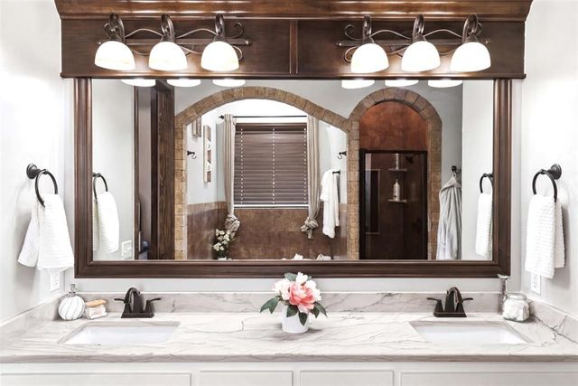 4516 Boulder Bridge Way, Edmond, OK 73034
