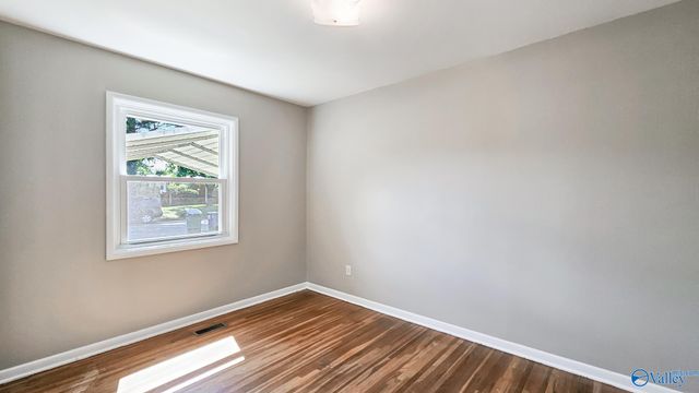 3208 Fairacres Road SW, Huntsville, AL 35805