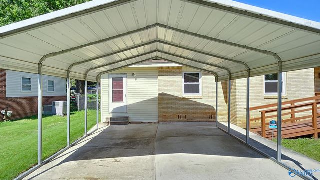 3208 Fairacres Road SW, Huntsville, AL 35805