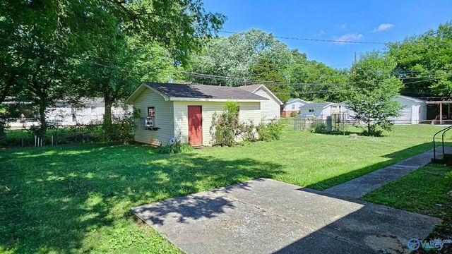 3208 Fairacres Road SW, Huntsville, AL 35805