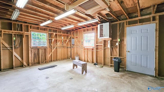 3208 Fairacres Road SW, Huntsville, AL 35805