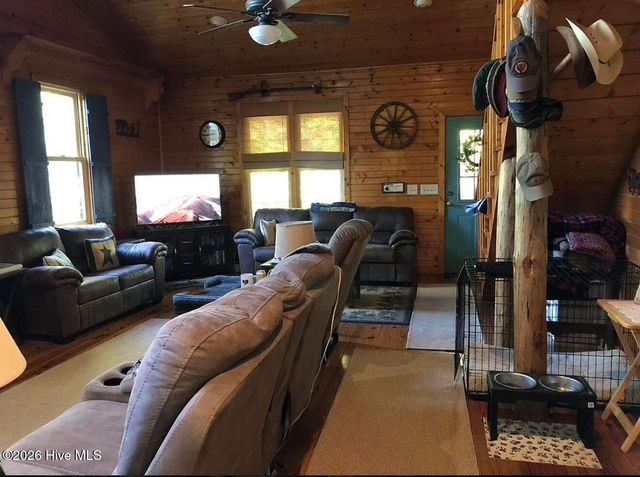 92 Ox Bow Lane, Blairsville, GA 30512