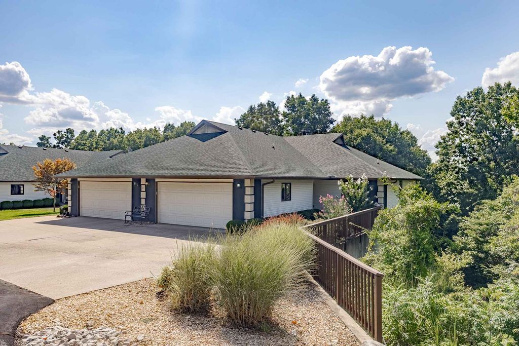 219 S Southport Lane 31, Kimberling City, MO 65686