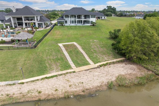 11673 Grandview Drive, Montgomery, TX 77356