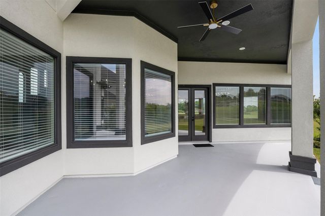 11673 Grandview Drive, Montgomery, TX 77356