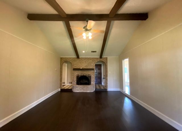 3417 Glenmont Drive, Fort Worth, TX 76133