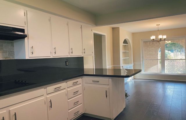 3417 Glenmont Drive, Fort Worth, TX 76133