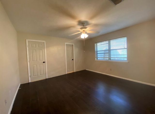 3417 Glenmont Drive, Fort Worth, TX 76133