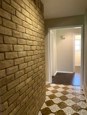 3417 Glenmont Drive, Fort Worth, TX 76133