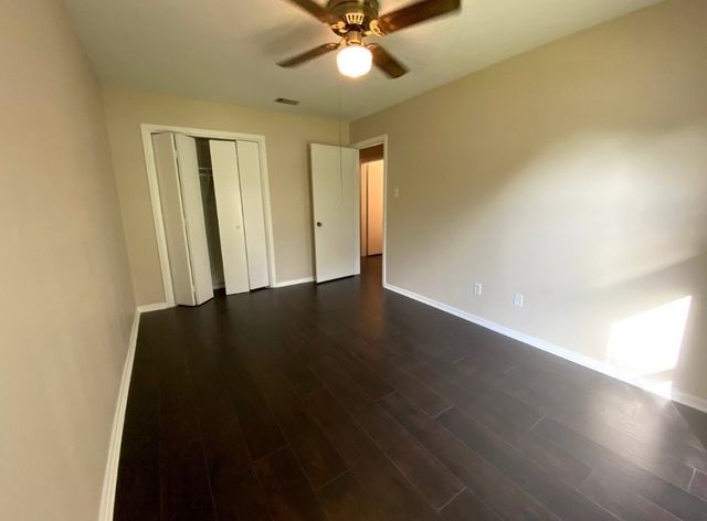 3417 Glenmont Drive, Fort Worth, TX 76133