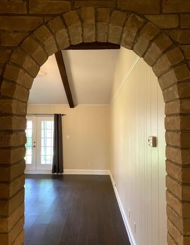 3417 Glenmont Drive, Fort Worth, TX 76133