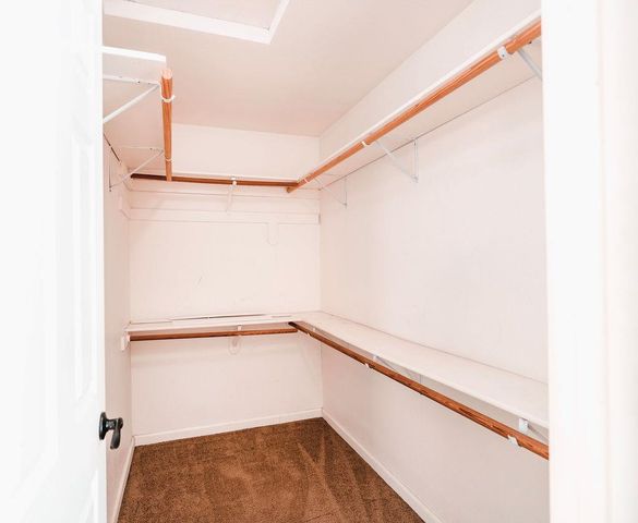 2808 Canyon Dr, Modesto, CA 95351