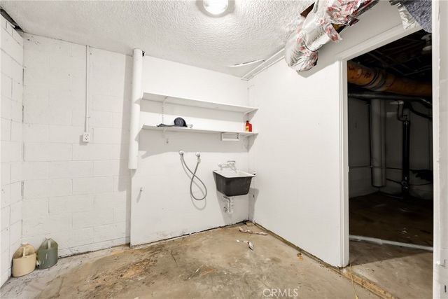 2575 Riverside Terrace, Los Angeles, CA 90039