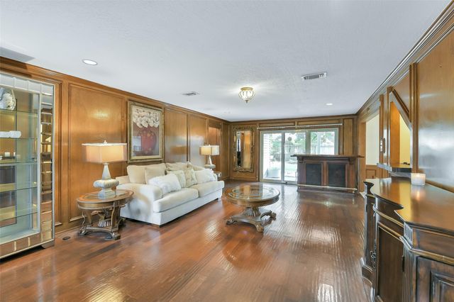 3919 Badger Forest Drive, Houston, TX 77088