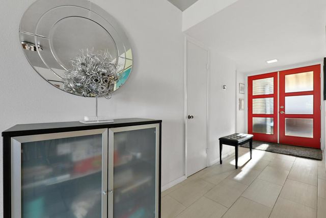 38 San Sebastian Drive, Rancho Mirage, CA 92270