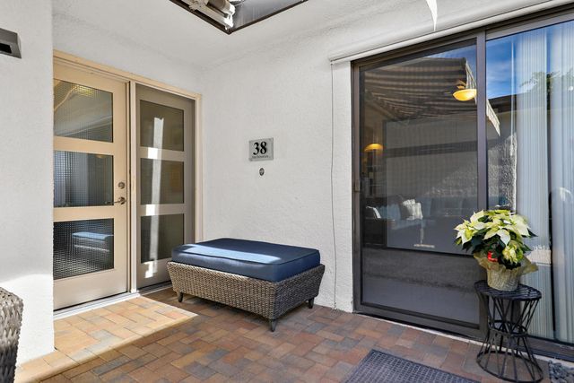 38 San Sebastian Drive, Rancho Mirage, CA 92270