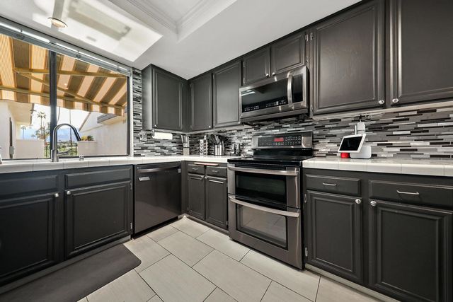 38 San Sebastian Drive, Rancho Mirage, CA 92270