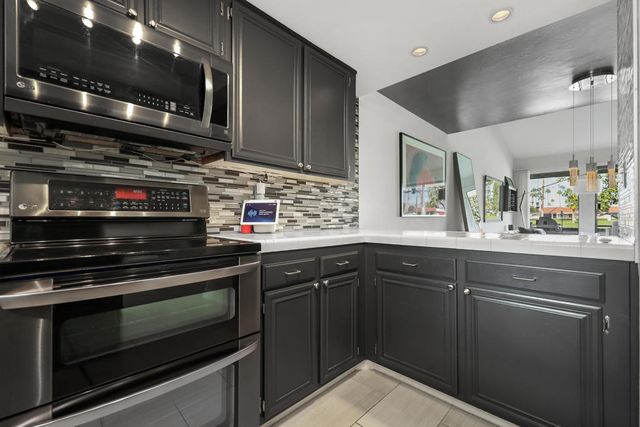 38 San Sebastian Drive, Rancho Mirage, CA 92270