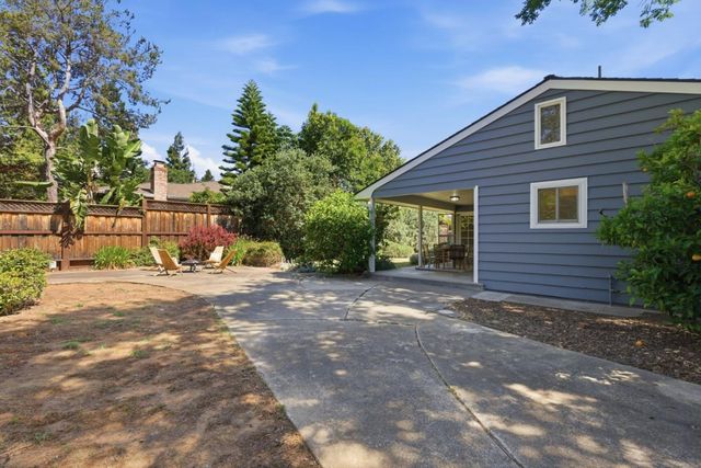 330 S El Monte Avenue, Los Altos, CA 94022