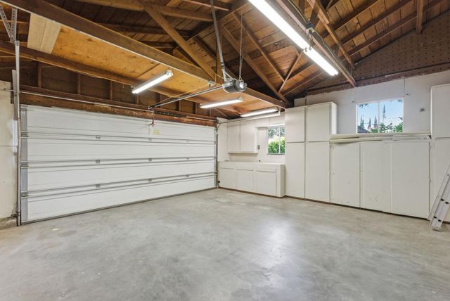 330 S El Monte Avenue, Los Altos, CA 94022