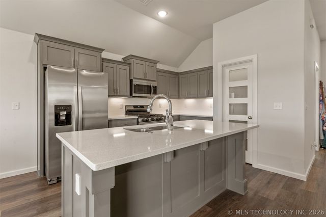 10930 S 274th East Avenue, Coweta, OK 74429