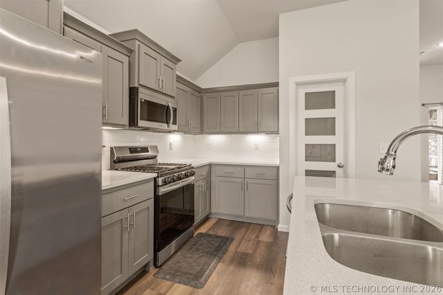 10930 S 274th East Avenue, Coweta, OK 74429