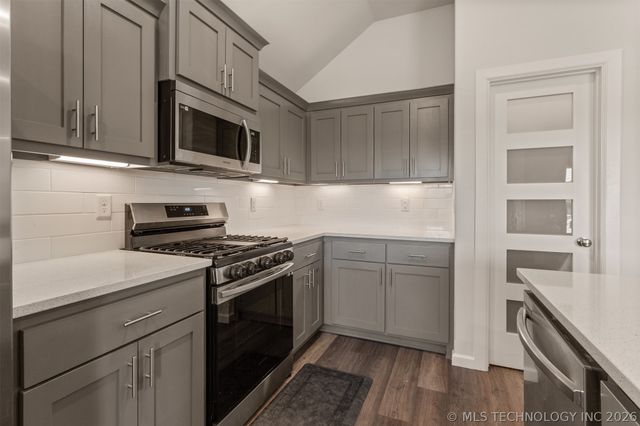 10930 S 274th East Avenue, Coweta, OK 74429