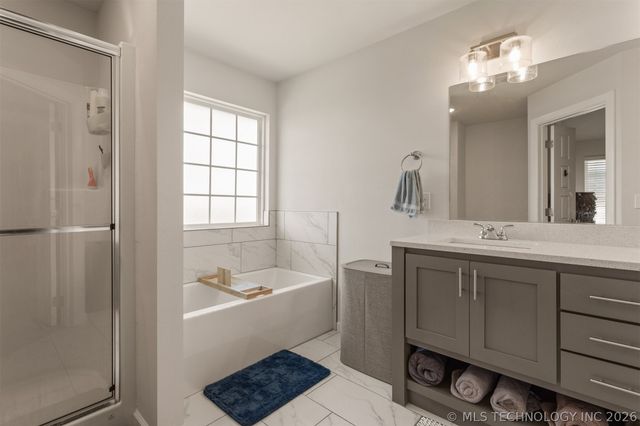 10930 S 274th East Avenue, Coweta, OK 74429