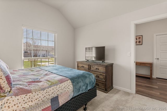 10930 S 274th East Avenue, Coweta, OK 74429