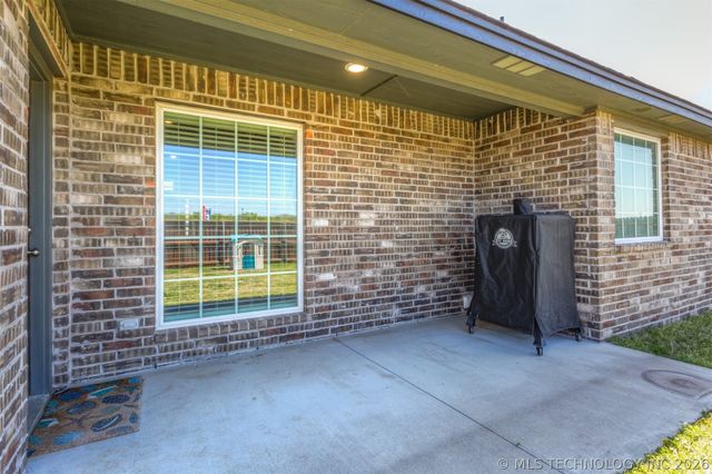 10930 S 274th East Avenue, Coweta, OK 74429