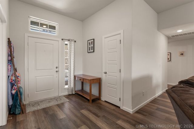 10930 S 274th East Avenue, Coweta, OK 74429