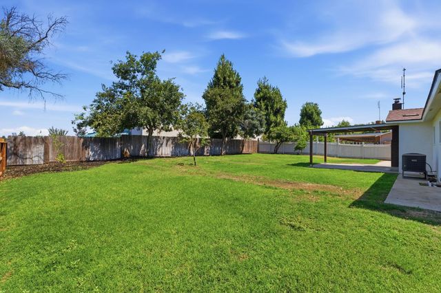 5786 N Lead Avenue, Fresno, CA 93711