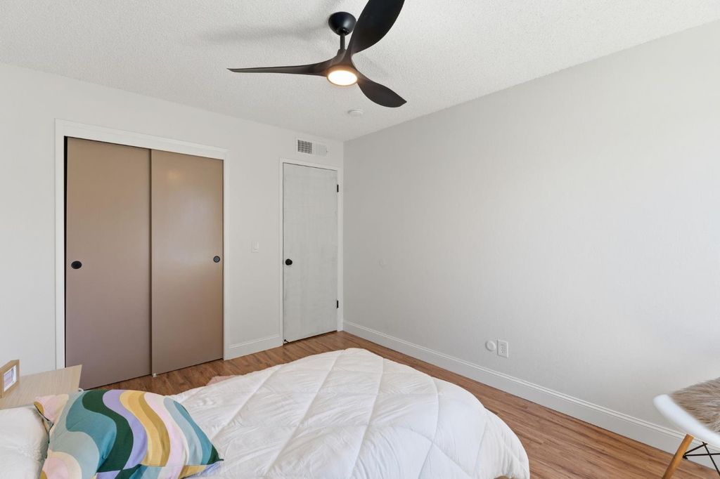 Image 20 of property listing at 5786 N Lead Avenue, Fresno, CA 93711
