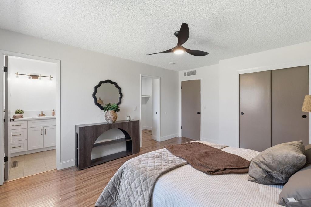 Image 22 of property listing at 5786 N Lead Avenue, Fresno, CA 93711