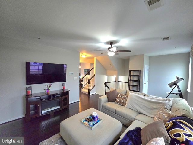 1057 AGRICOPIA DR, La Plata, MD 20646