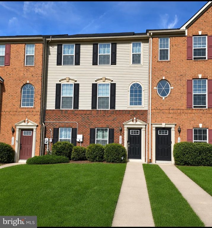 Image 1 of property listing at 1057 AGRICOPIA DR, La Plata, MD 20646