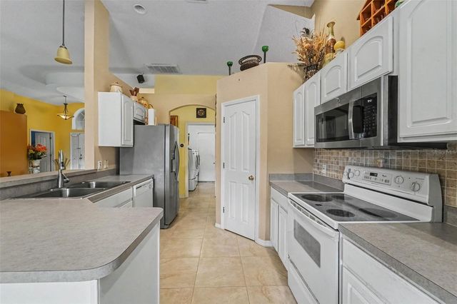 13522 WHITE ELK LOOP, Tampa, FL 33626