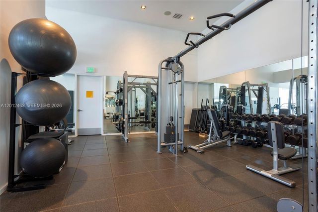 1040 Biscayne Blvd 1602, Miami, FL 33132