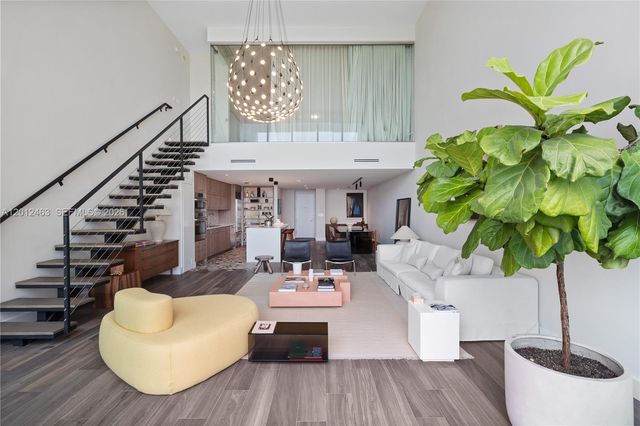 1040 Biscayne Blvd 1602, Miami, FL 33132